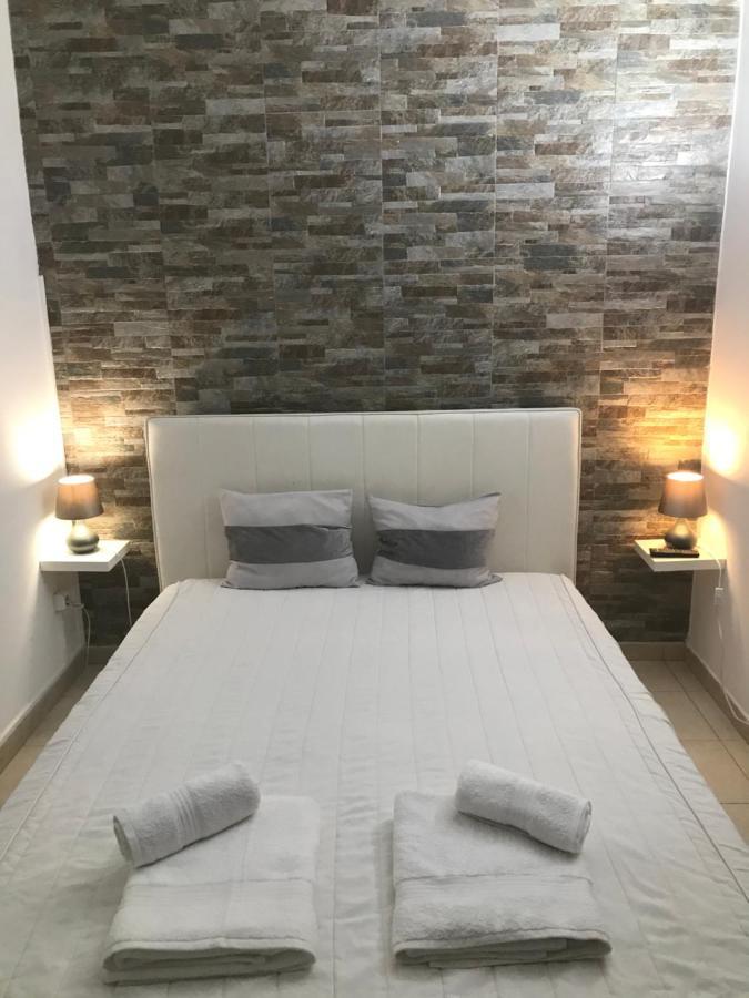 Sun Place Guest House Lagos Exterior photo